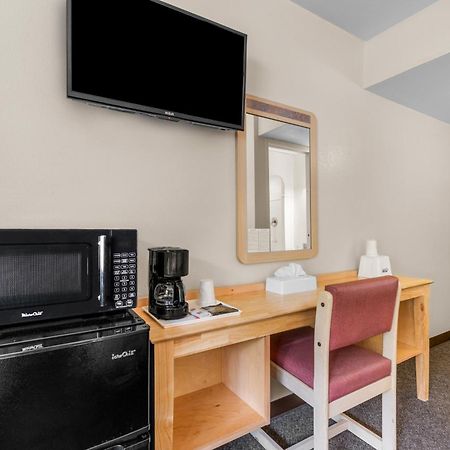 Americas Best Value Inn - Лейк-Сіті Екстер'єр фото
