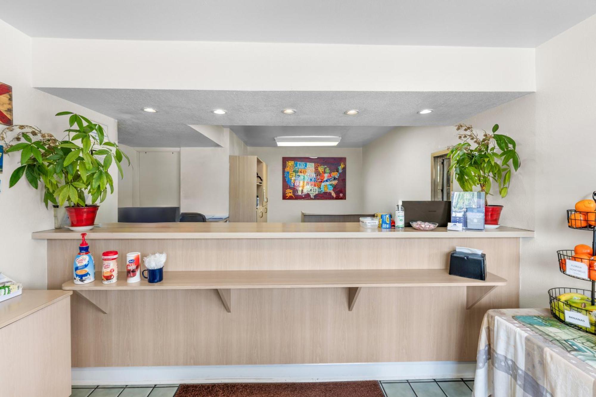Americas Best Value Inn - Лейк-Сіті Екстер'єр фото