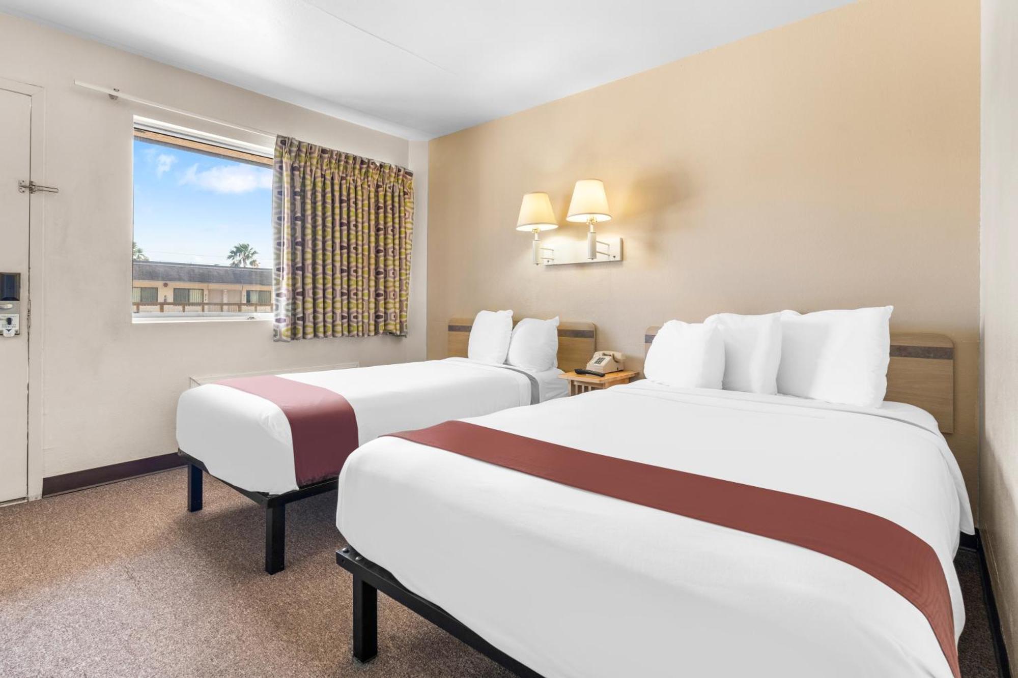 Americas Best Value Inn - Лейк-Сіті Екстер'єр фото