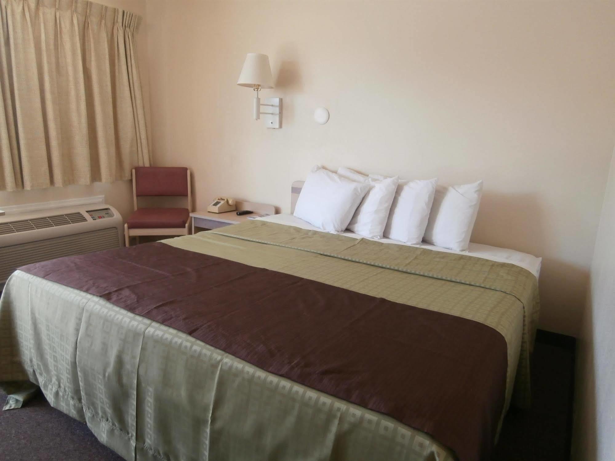 Americas Best Value Inn - Лейк-Сіті Екстер'єр фото