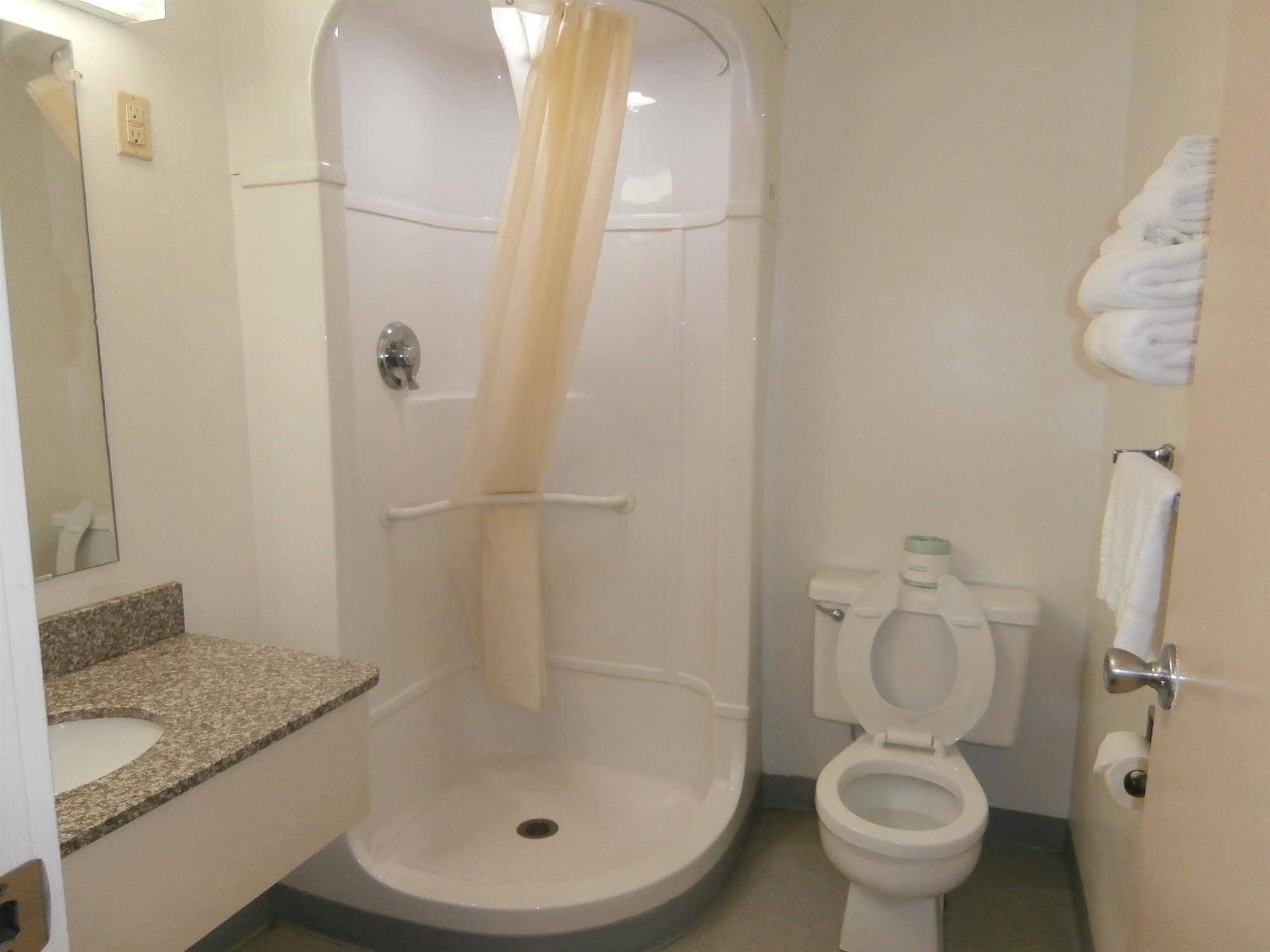 Americas Best Value Inn - Лейк-Сіті Екстер'єр фото